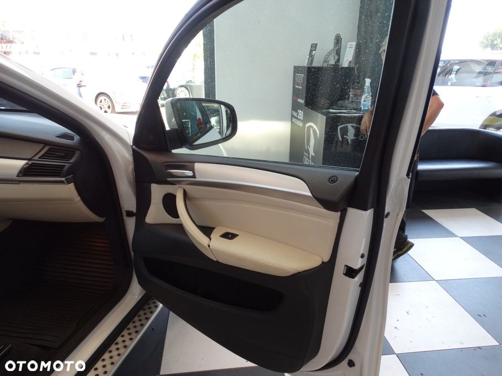 BMW X6 - 40