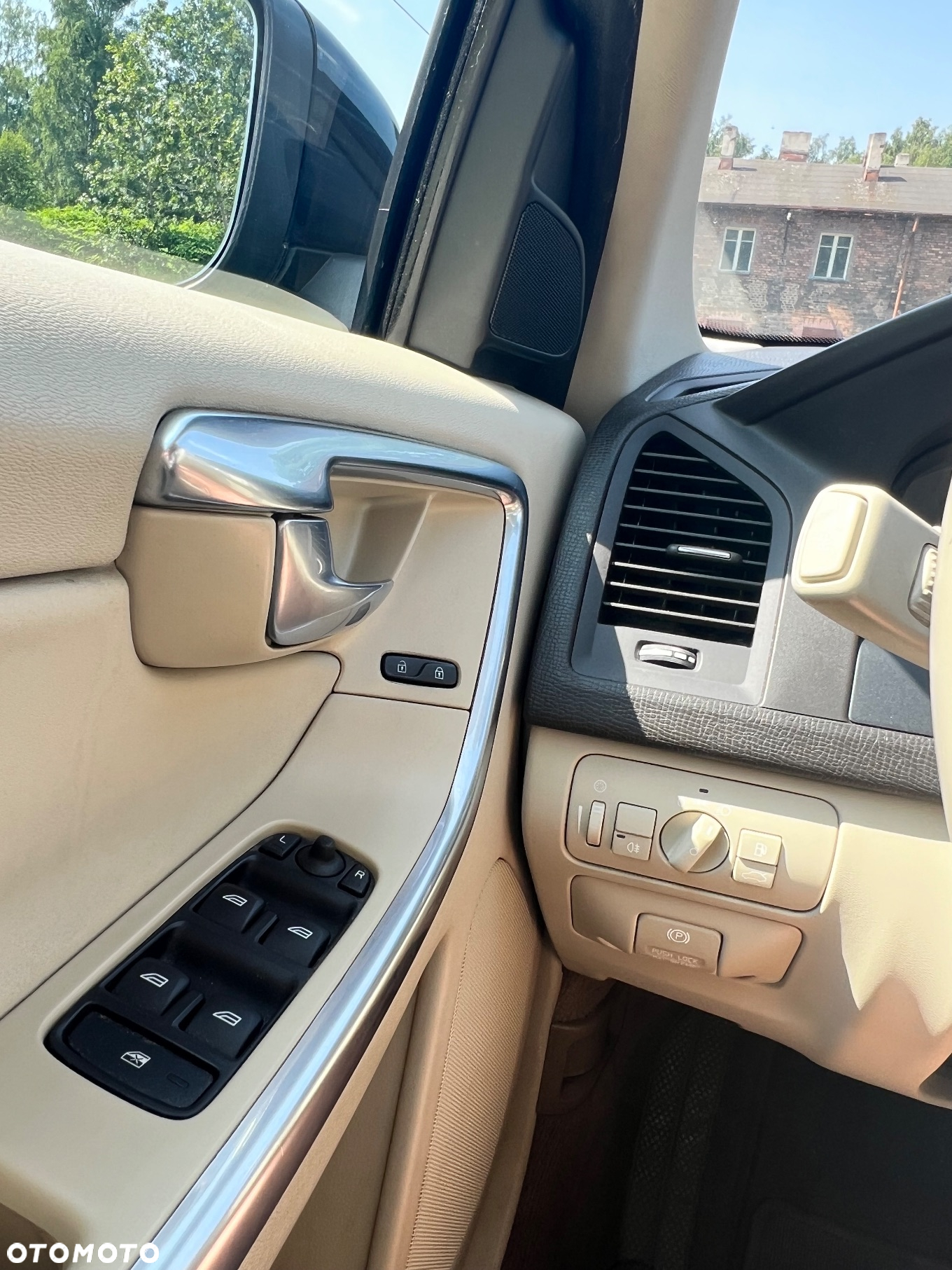 Volvo XC 60 - 21
