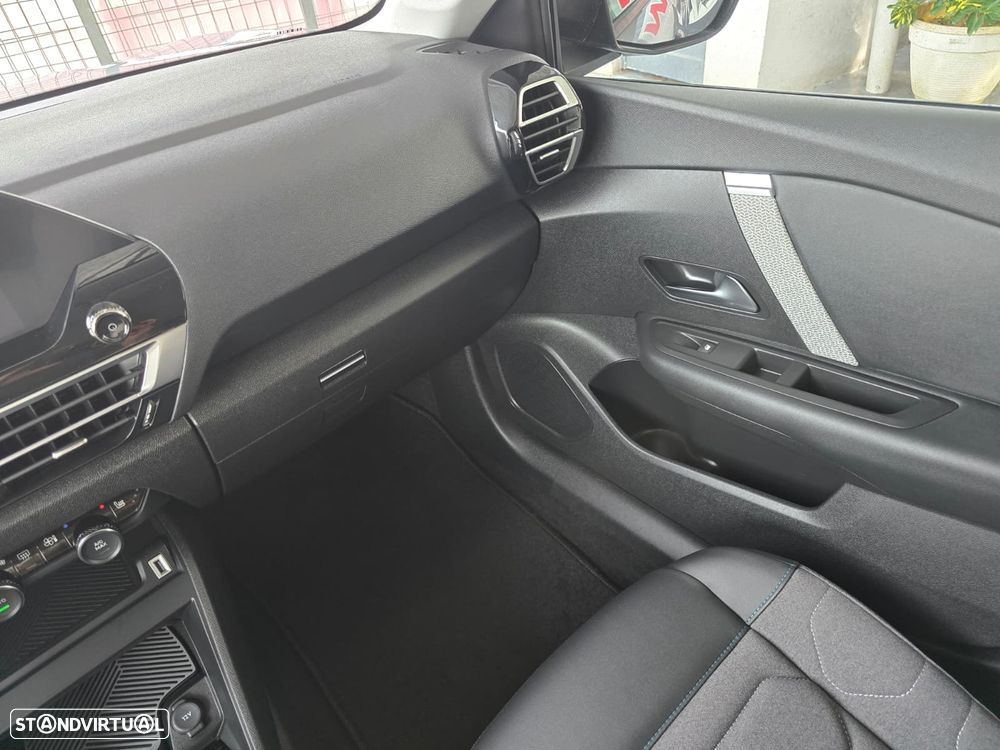 Citroën C4 1.2 PureTech Plus - 24