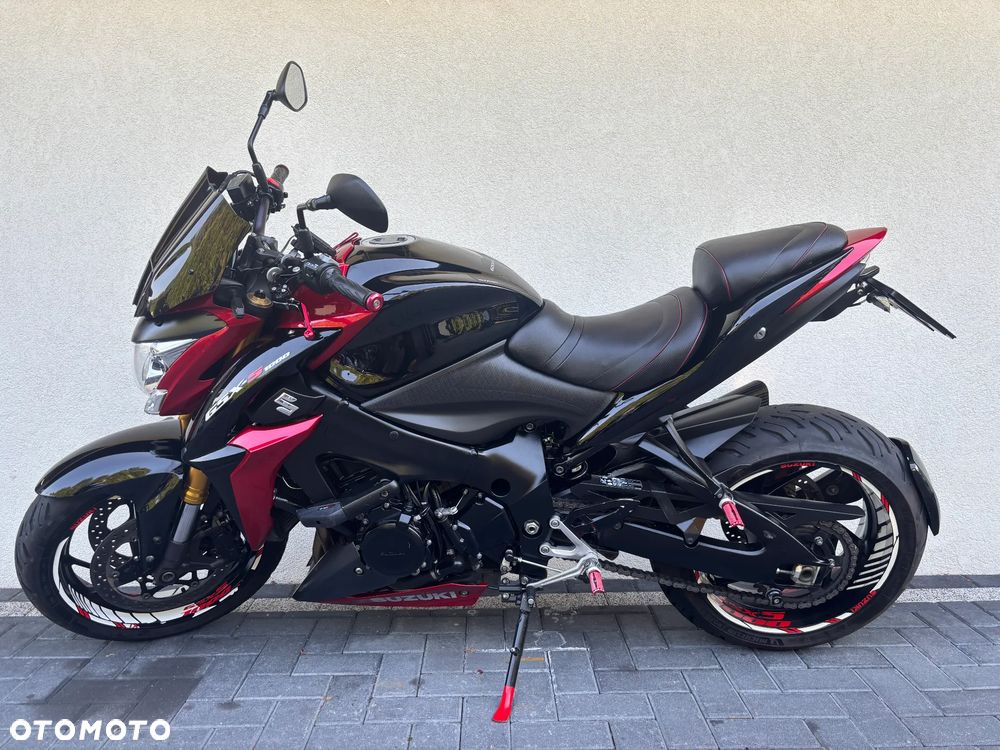Suzuki GSX 1000 - 2