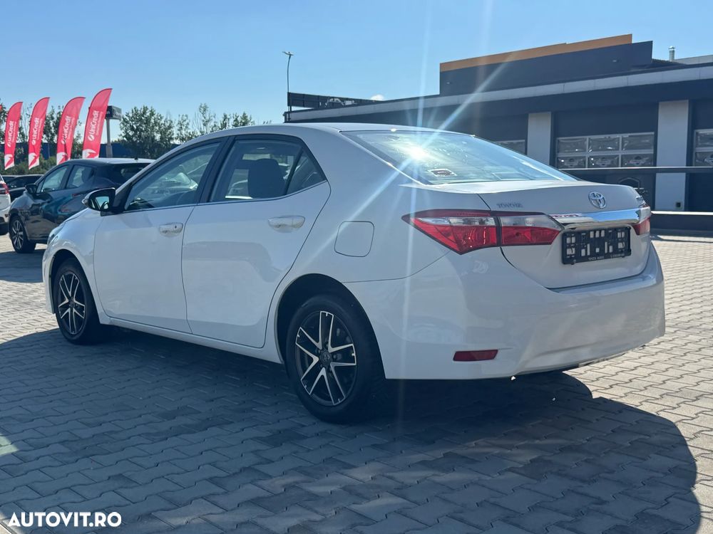 Toyota Corolla 1.6 Valvematic Life Plus - 5
