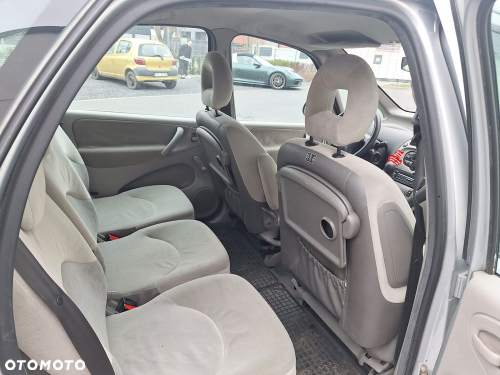 Citroën Xsara Picasso 1.6 16V Magic - 22