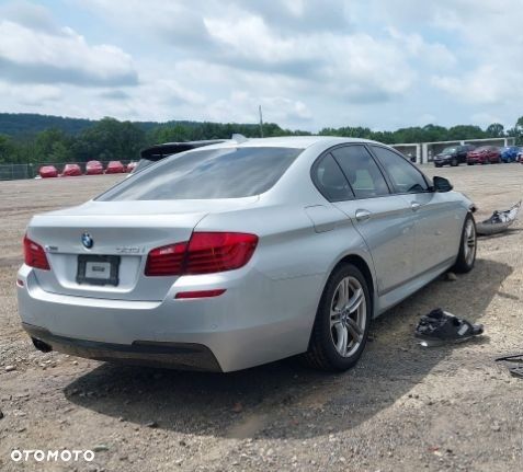 BMW Seria 5 528i xDrive - 26