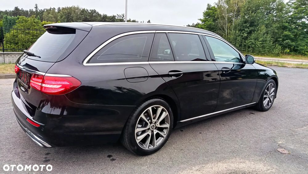 Mercedes-Benz Klasa E 220 d 9G-TRONIC - 27
