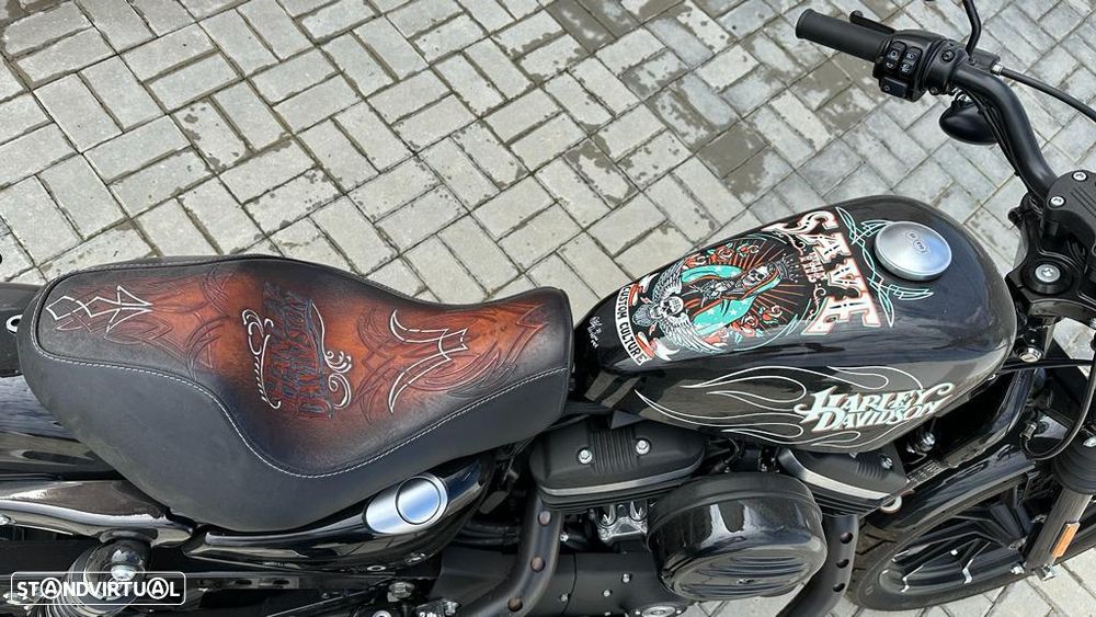 Harley-Davidson 883 - 2