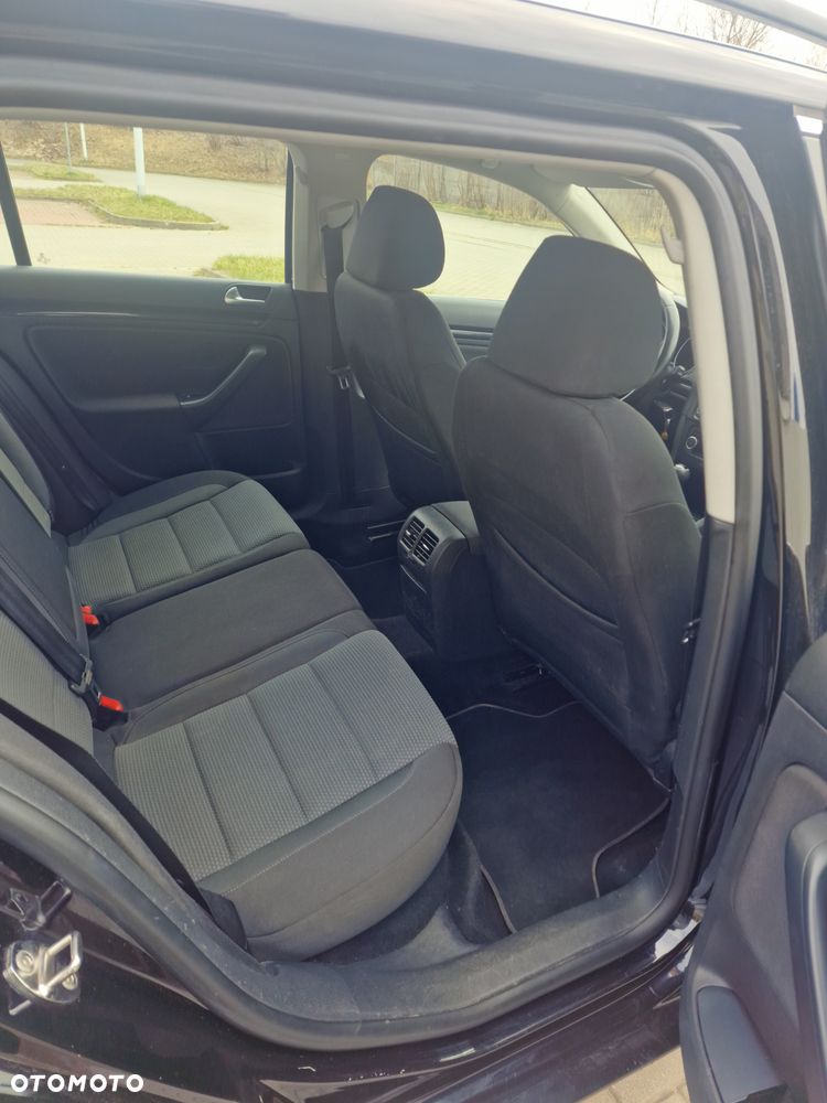 Volkswagen Golf 1.6 TDI DPF Comfortline - 9