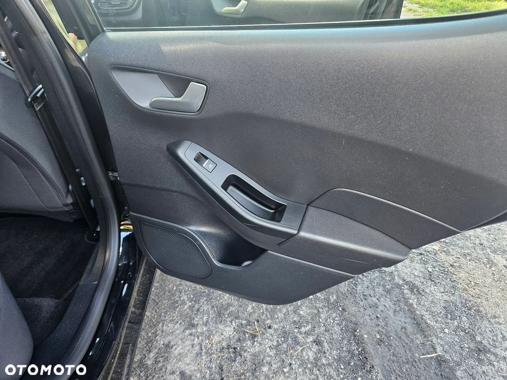 Ford Fiesta 1.1 S&S COOL&CONNECT - 22