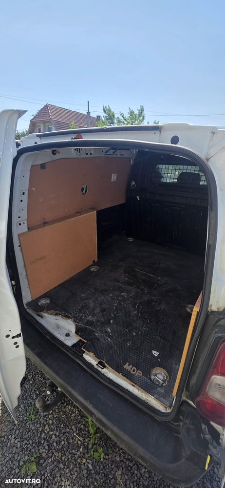 Peugeot Partner BlueHDi 100 Stop&Start ETG6 Active - 13