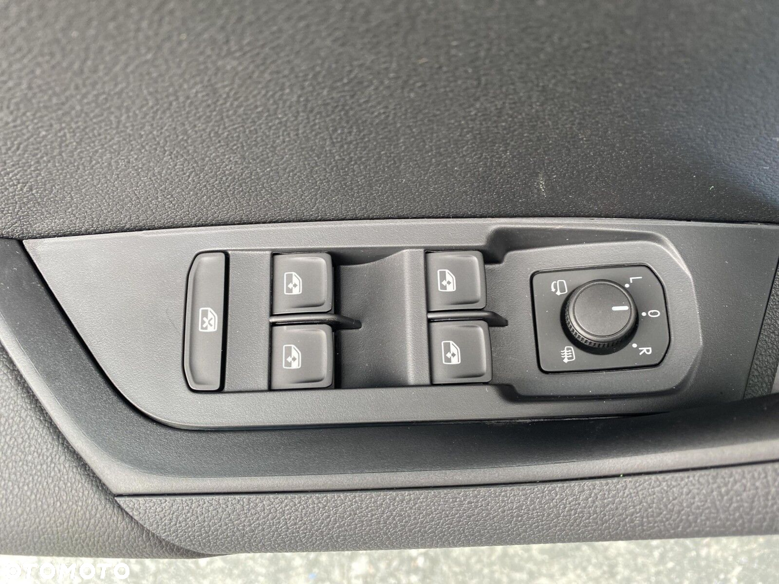 Skoda Karoq 1.5 TSI ACT Sportline DSG - 26