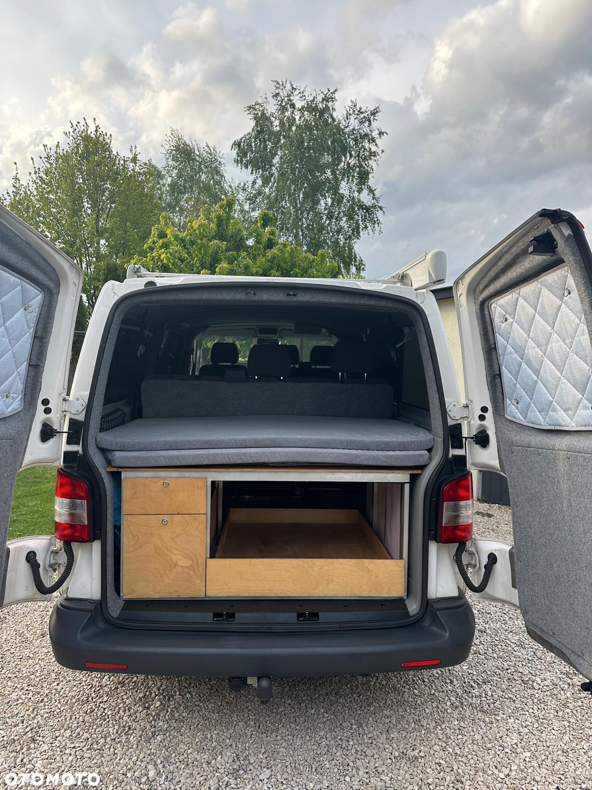 Volkswagen Transporter T5 TDI L2H1 - 13