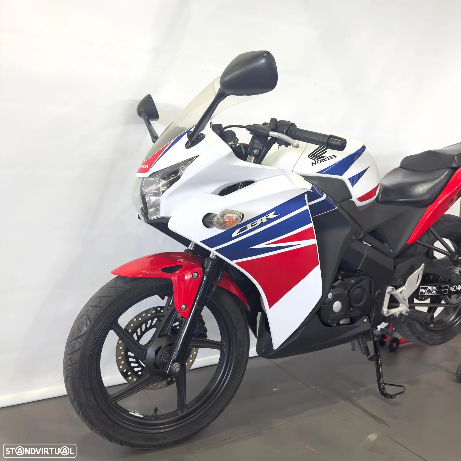 Honda CBR 125R - 6