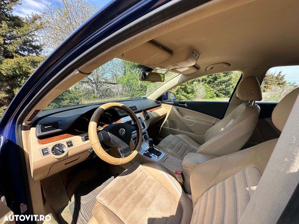 Volkswagen Passat - 11