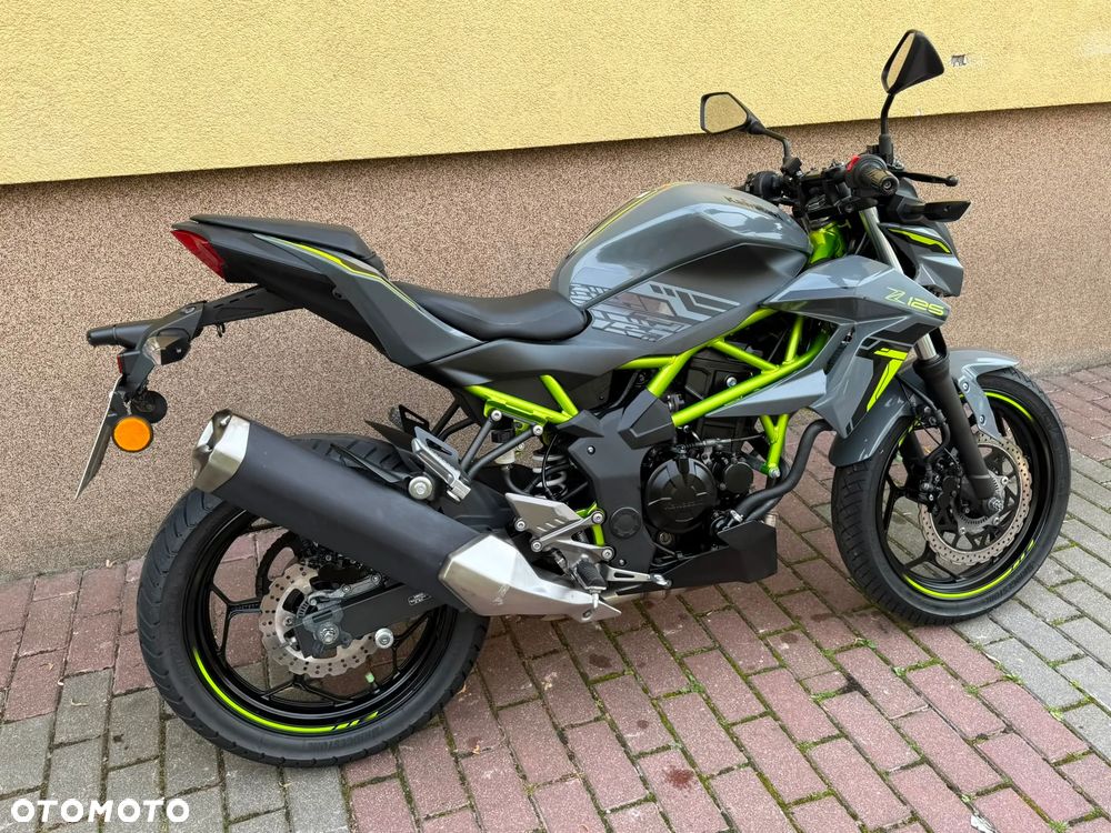 Kawasaki Z - 12