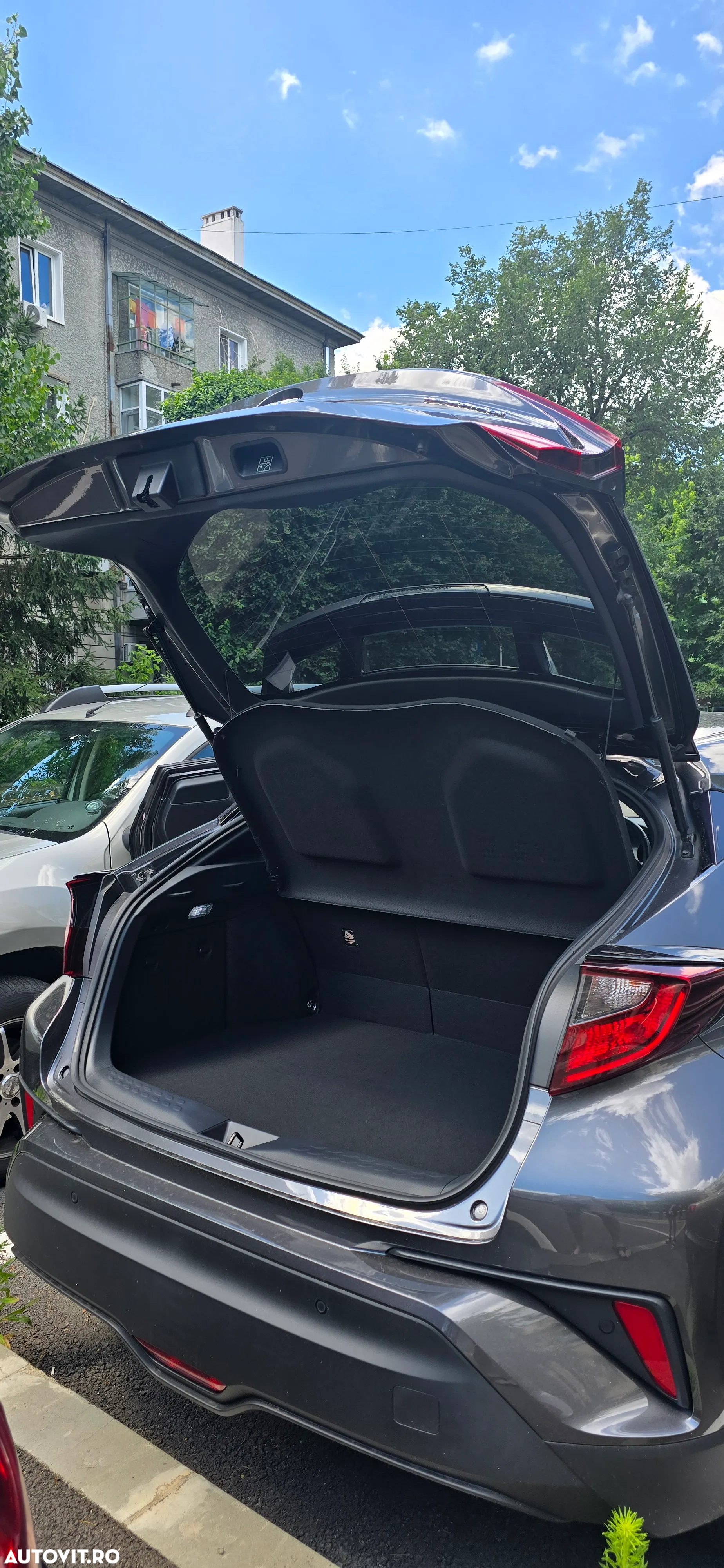 Toyota C-HR 1.8 HSD 122 CP 4x2 CVT C-ult Style - 9