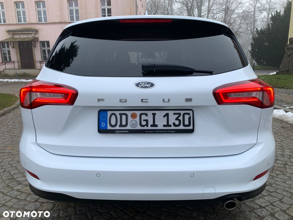 Ford Focus 2.0 EcoBlue Titanium - 6