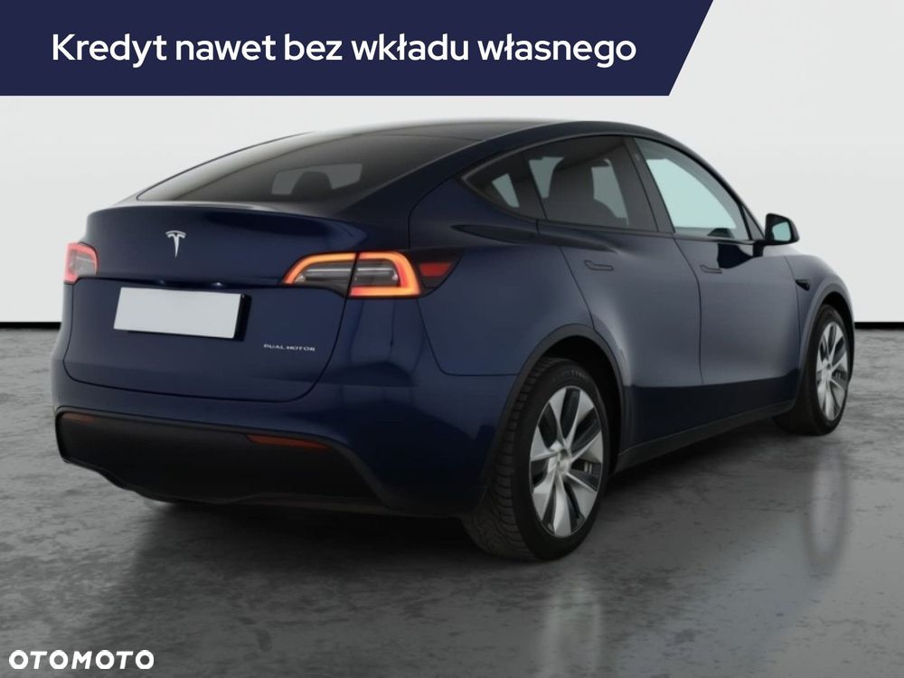 Tesla Model Y - 7