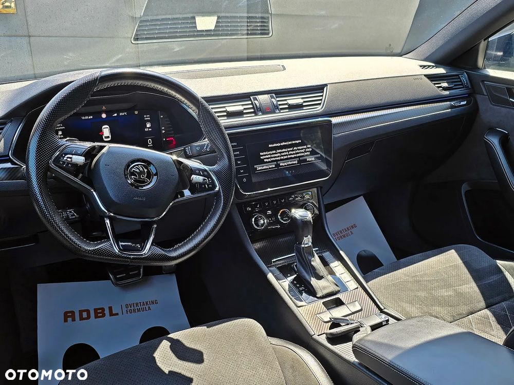 Skoda Superb 2.0 TDI DSG Sportline - 15