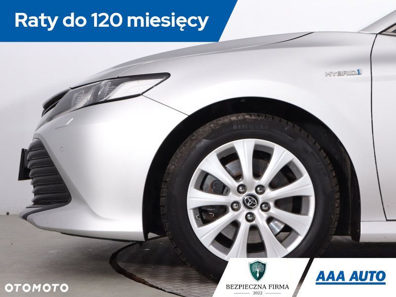 Toyota Camry - 15
