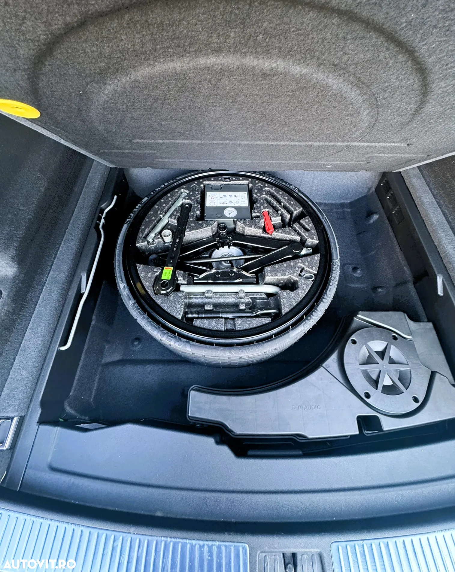 Volkswagen Touareg V6 TDI R-Style - 29