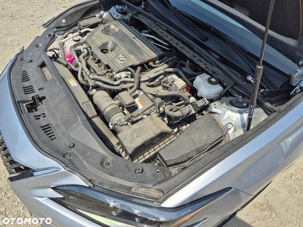Lexus ES 300h Prestige - 30
