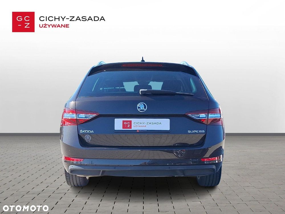 Skoda Superb 2.0 TDI Style DSG - 4