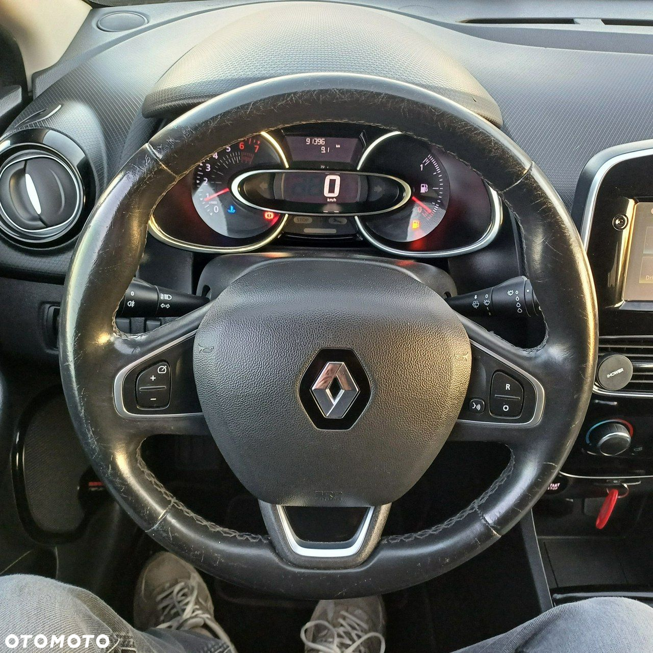 Renault Clio - 10
