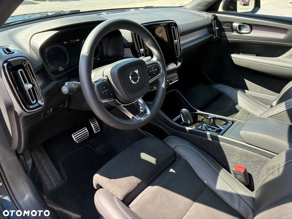 Volvo XC 40 T5 AWD R-Design - 22