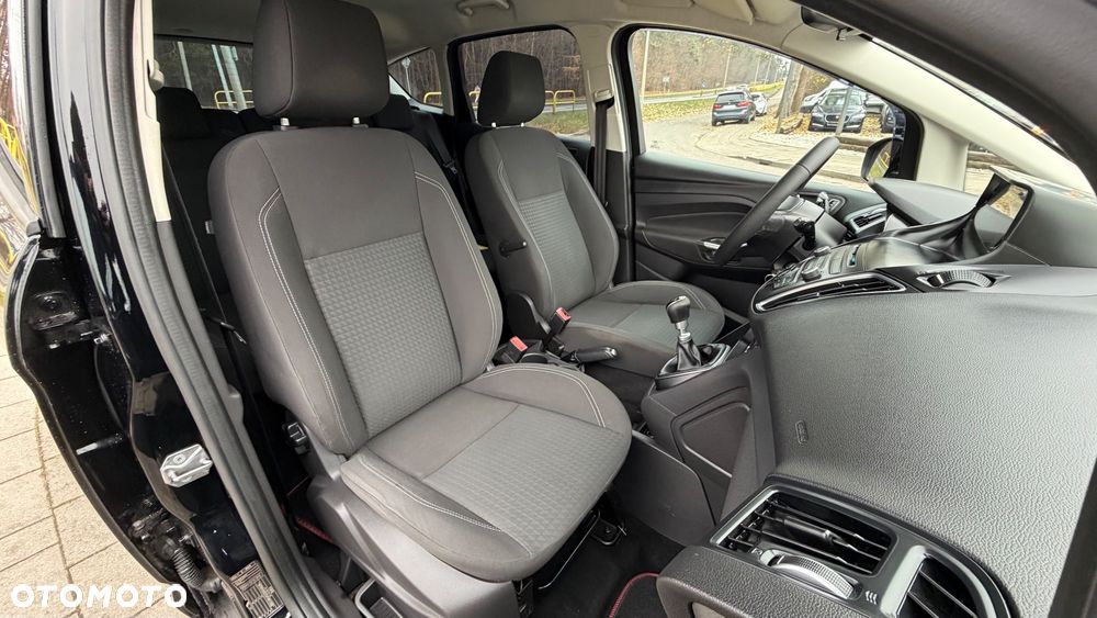 Ford C-MAX 1.5 TDCi Start-Stop-System Titanium - 19