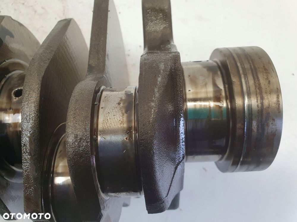 Chrysler 300C 3.0 CRD WAŁ KORBOWY - 10