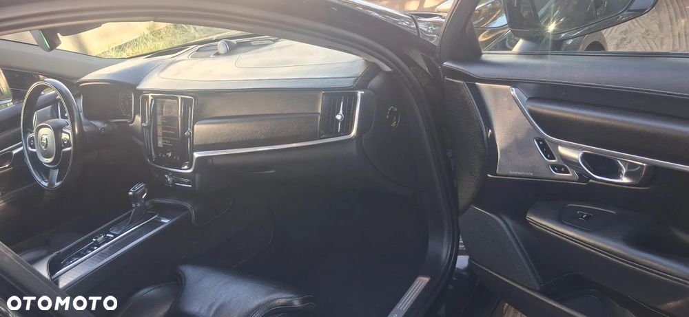 Volvo V90 Cross Country D5 AWD Geartronic - 19