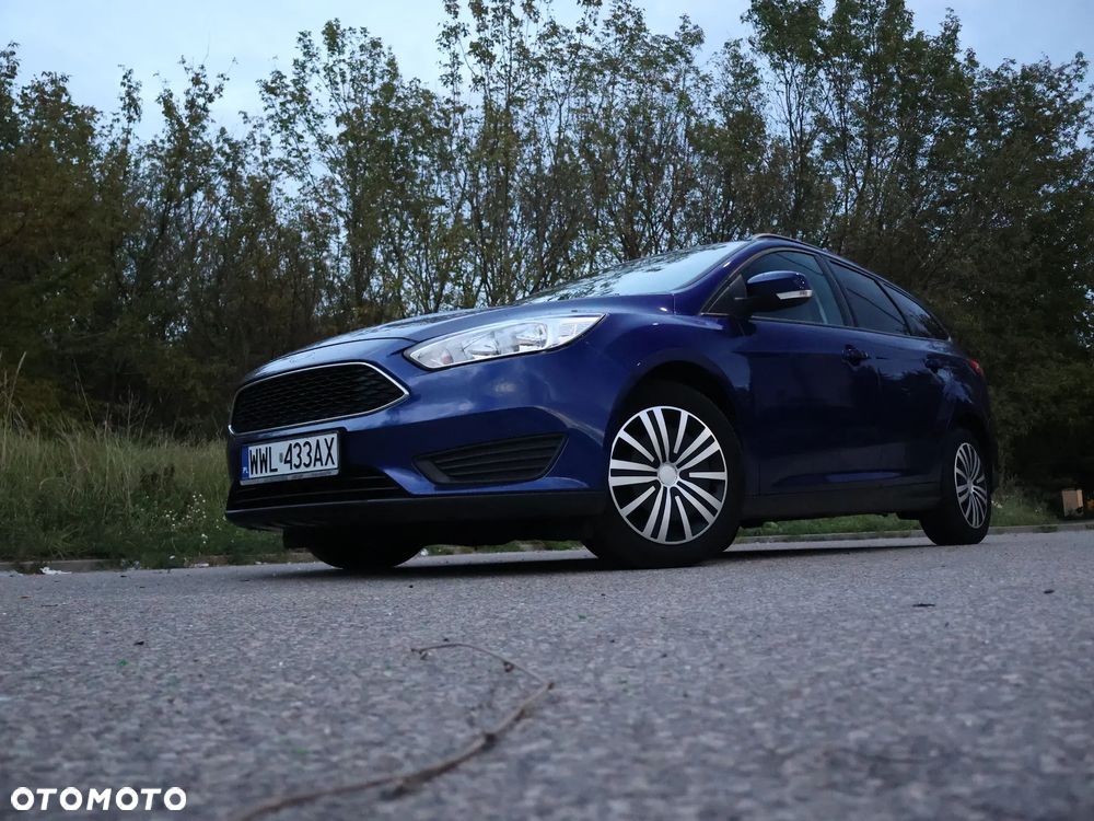 Ford Focus 1.0 EcoBoost Trend - 34