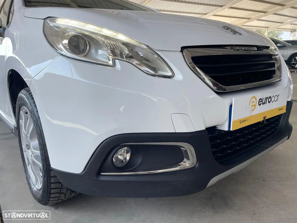 Peugeot 2008 1.2 VTi Access - 32