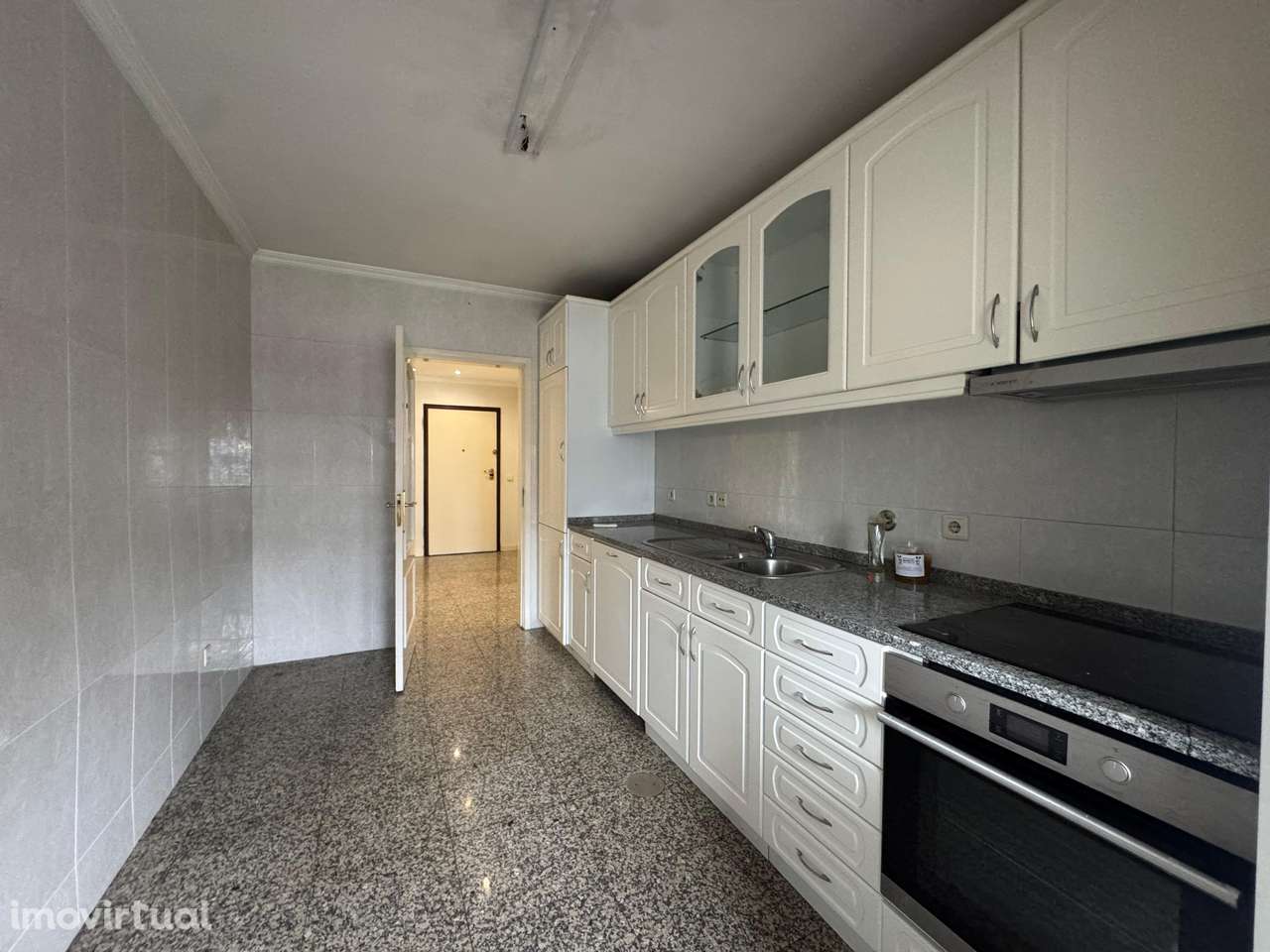 Apartamento T1 com +2 | Condomínio fechado | Águas Santas - Grande imagem: 3/16