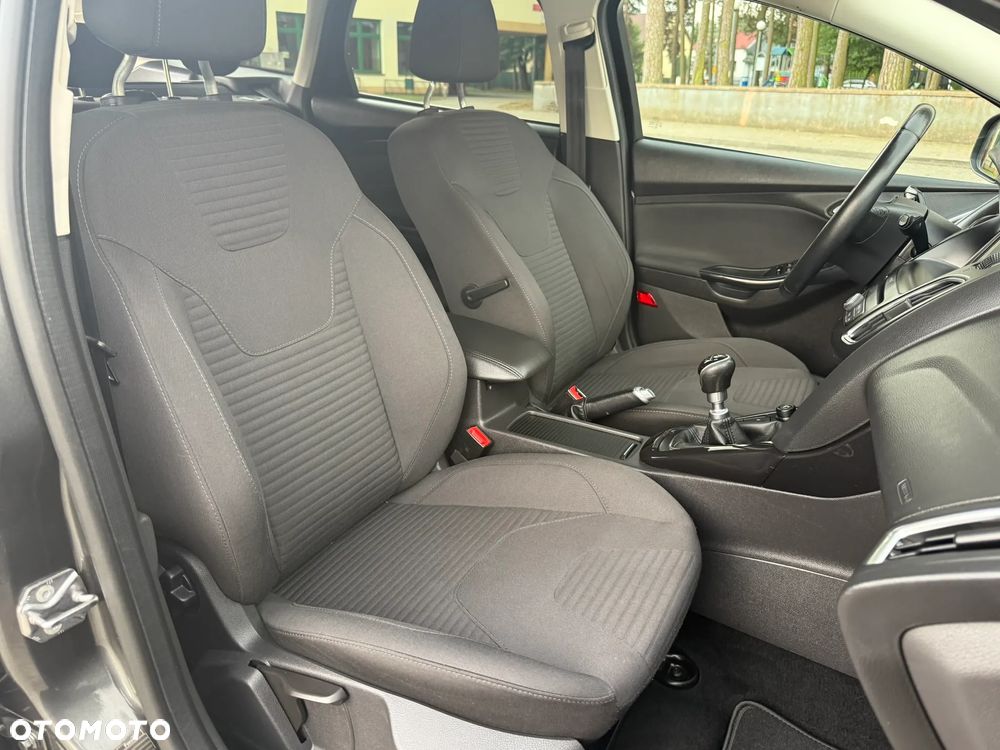 Ford Focus 1.5 EcoBlue Start-Stopp-System TITANIUM - 34