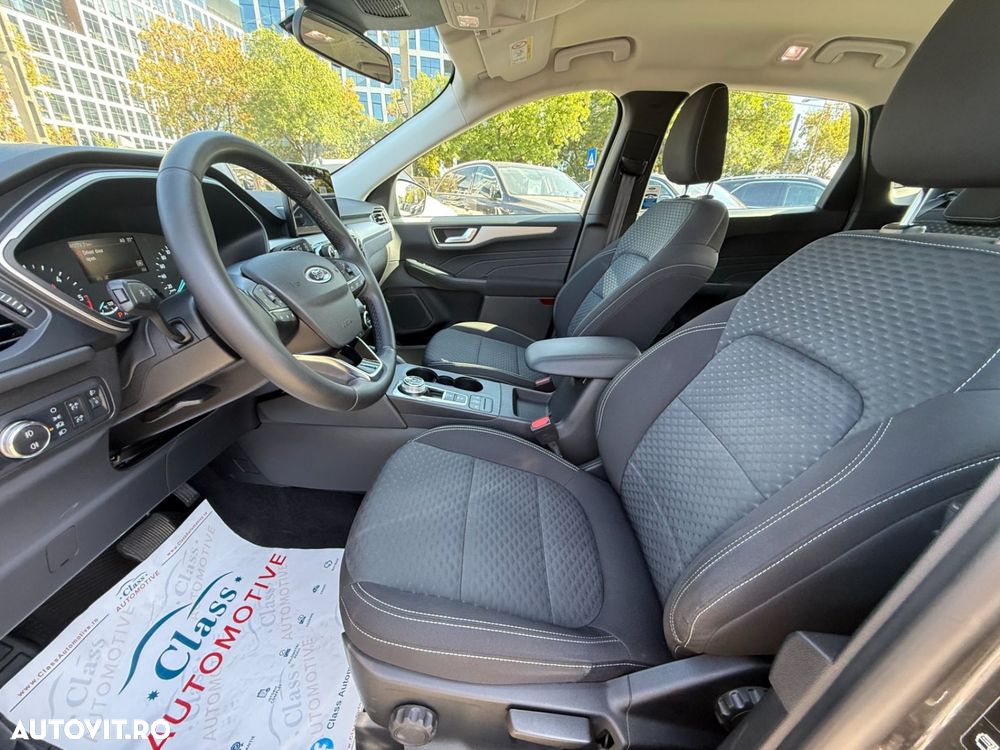 FORD Kuga 2022 — imagine 10