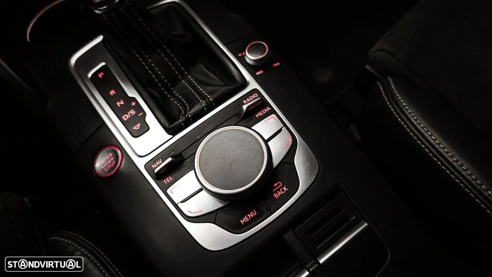 Audi S3 Sportback 2.0 TFSi quattro S tronic - 29