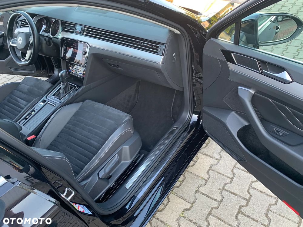 Volkswagen Passat 1.5 TSI EVO Elegance DSG - 20