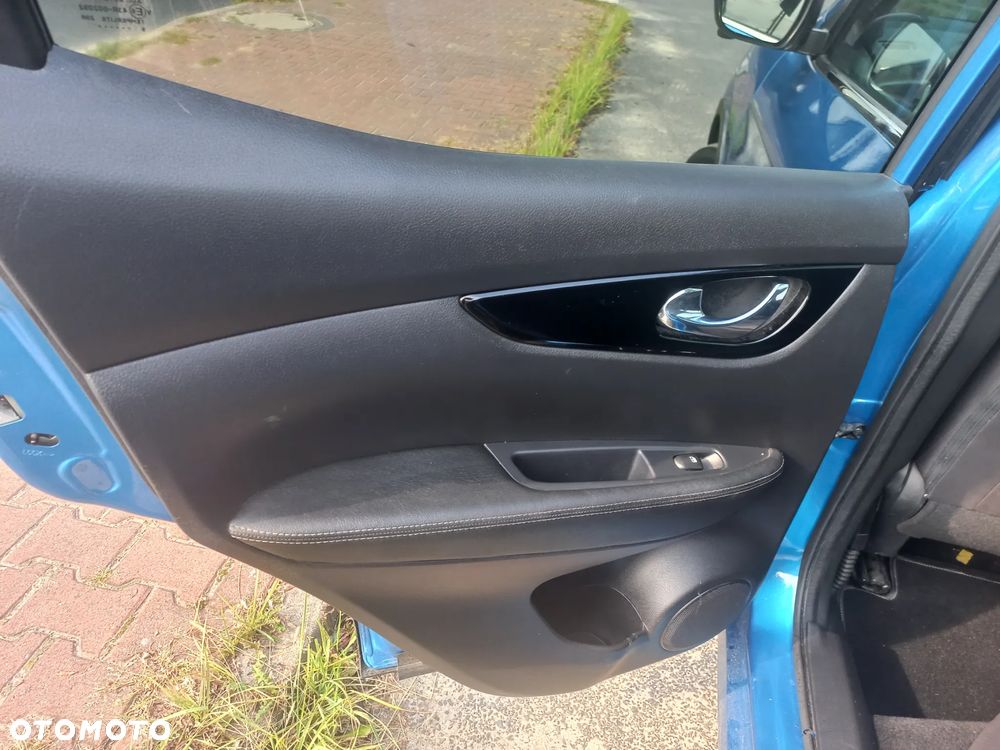 Nissan Qashqai 1.5 dCi DCT TEKNA - 16