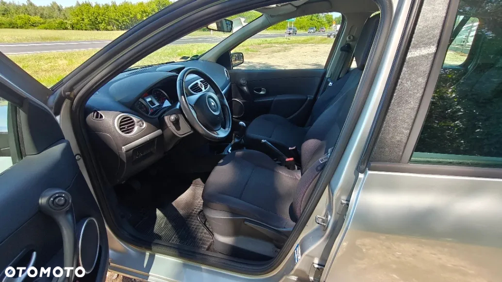 Renault Clio 1.2 TCE Authentique - 9