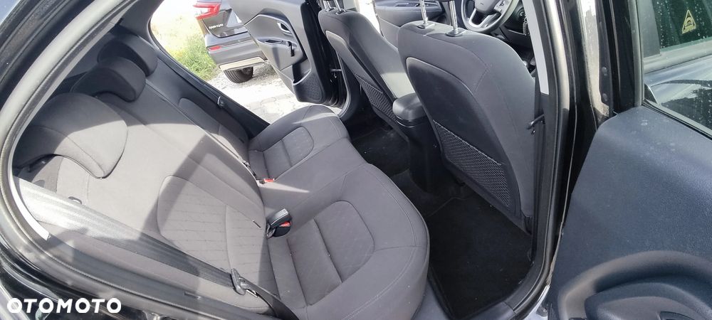 Kia Rio 1.2 Attract - 22