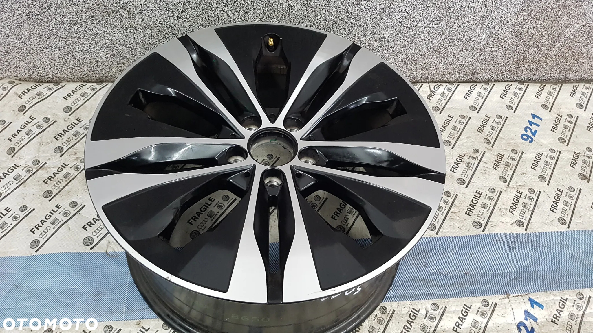 FELGA MERCEDES 5X112 8,5JX18 ET52 A2064015200 - 2