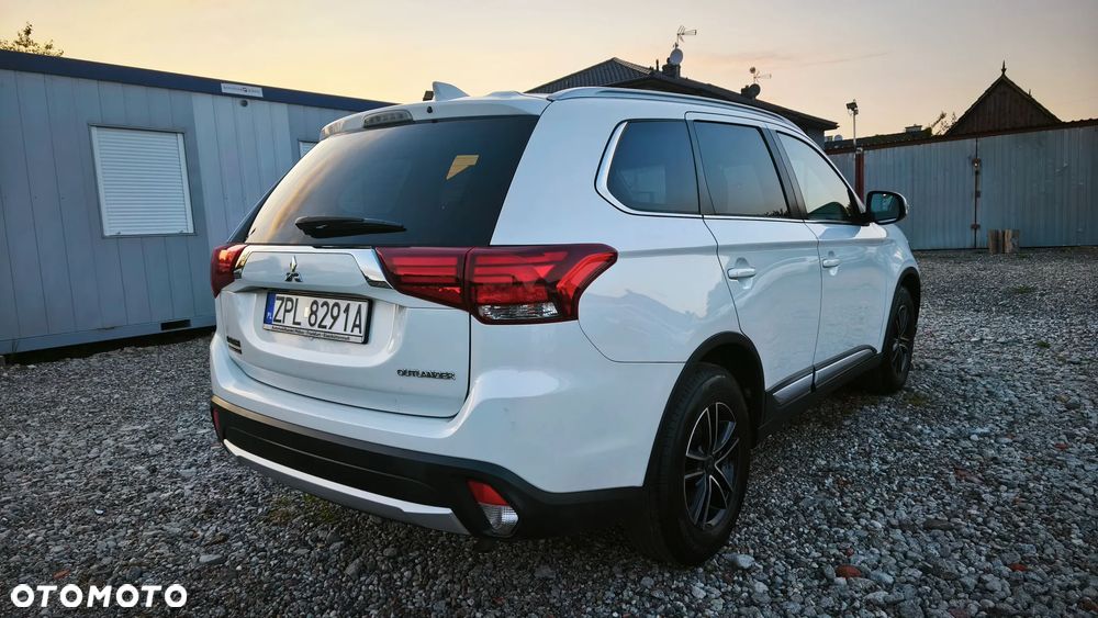 Mitsubishi Outlander - 7