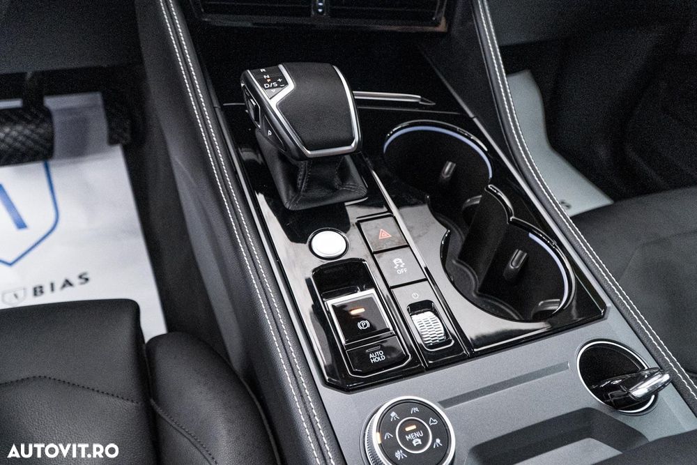 Volkswagen Touareg V6 TDI Atmosphere - 17