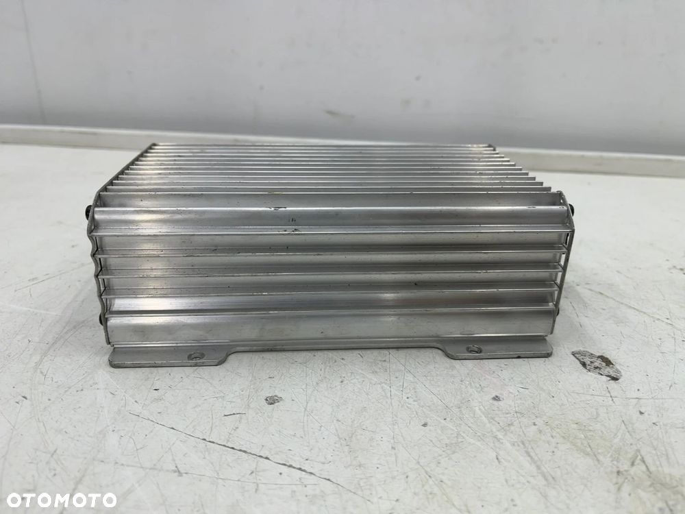 Wzmacniacz antenowy Audi A8 D3 02-10r. moduł radia becker 4e0035223 - 5