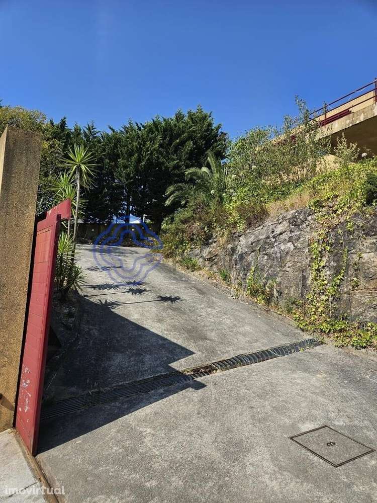 Lindíssima Moradia T6 de quatro frentes - Grande imagem: 2/60