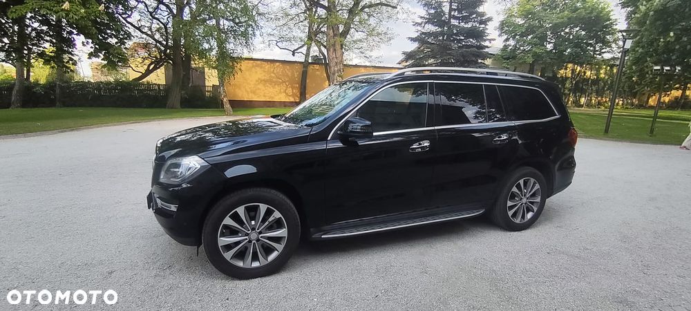 Mercedes-Benz GL 350 BlueTEC 4-Matic - 2