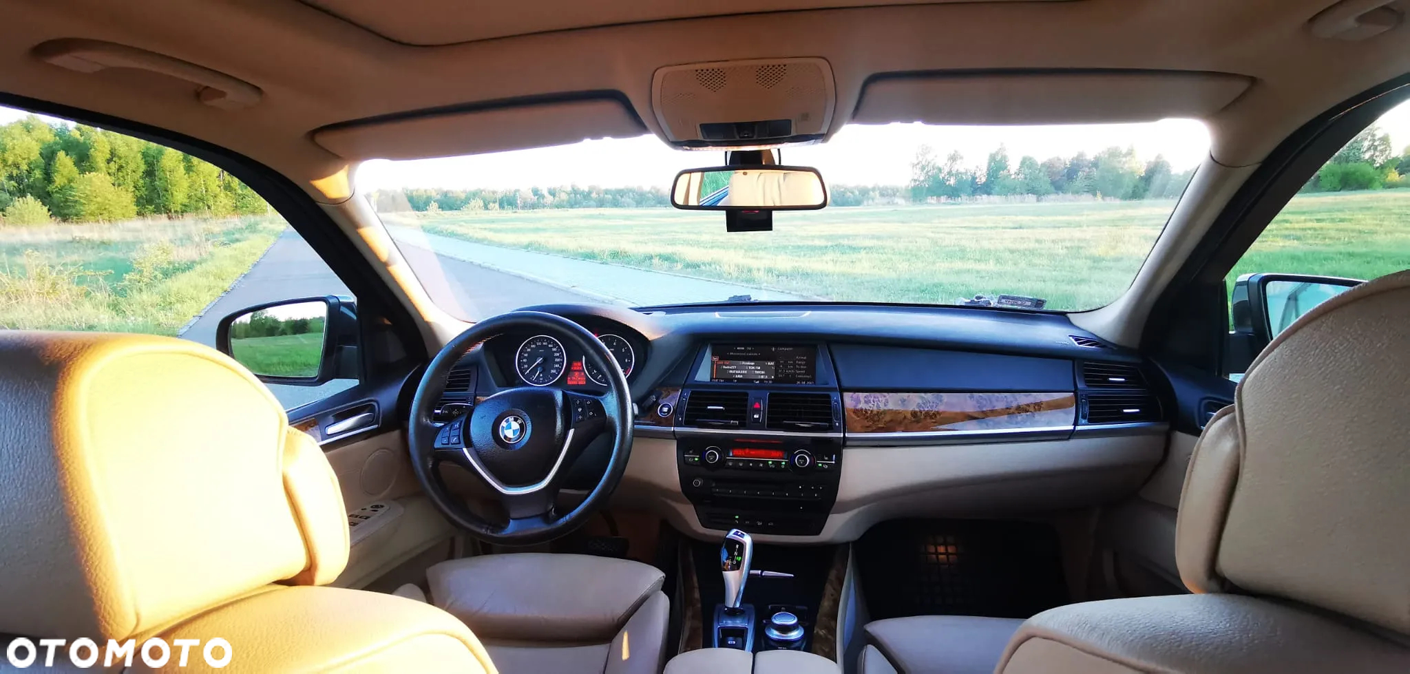 BMW X5 4.8i xDrive - 22