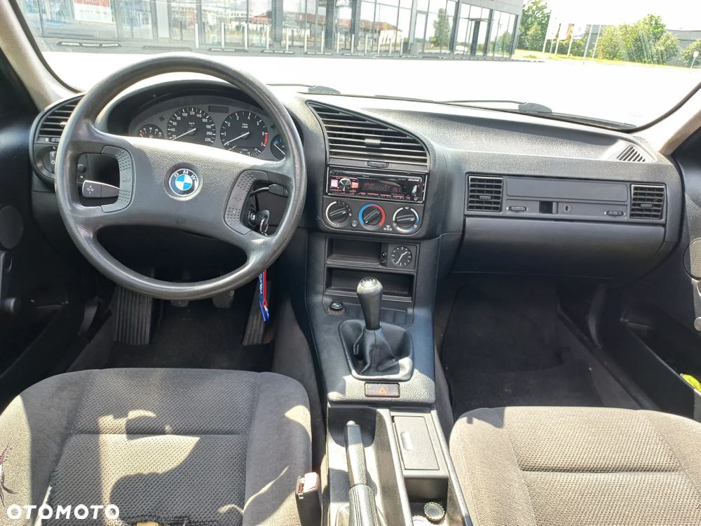 BMW Seria 3 - 21