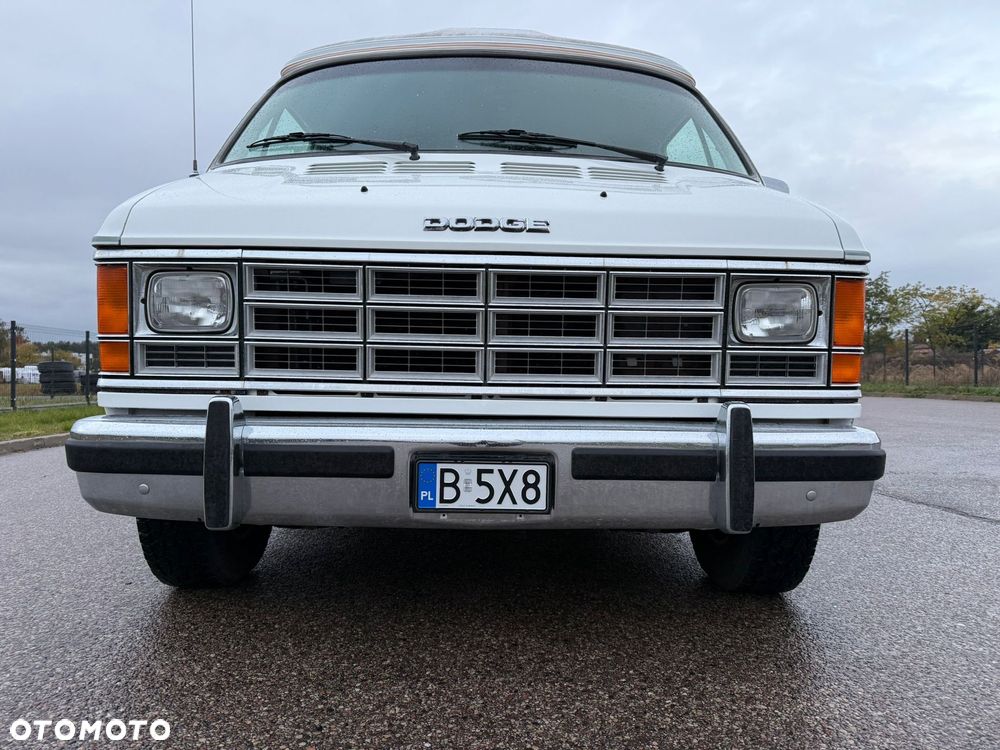Dodge RAM VAN B250 318 V8 - 4