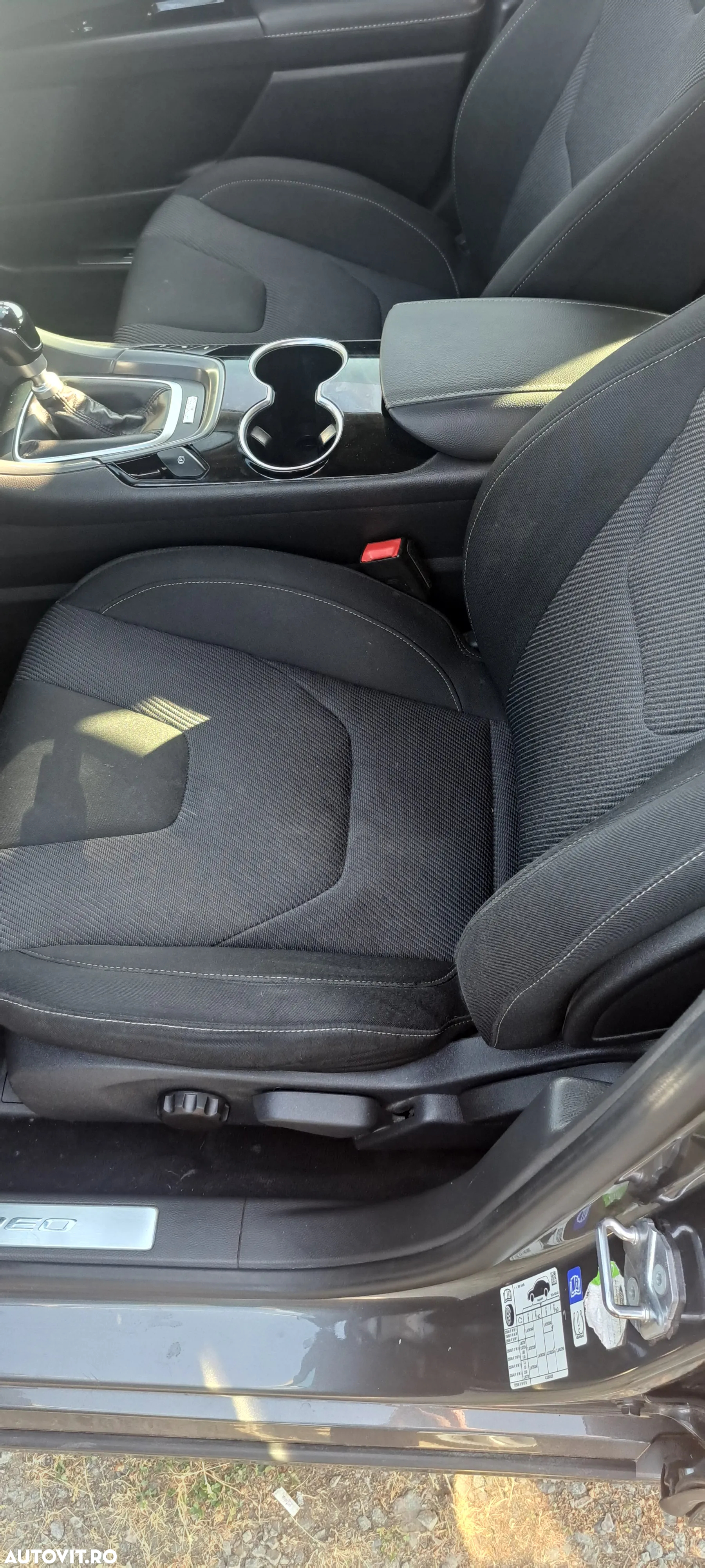 Ford Mondeo 2.0 EcoBlue Titanium - 10